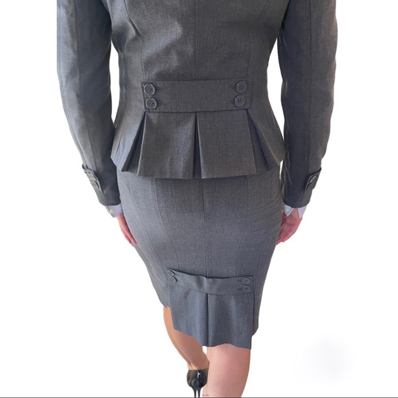 Designer jacket & skirt suit! - Picture 7 of 12